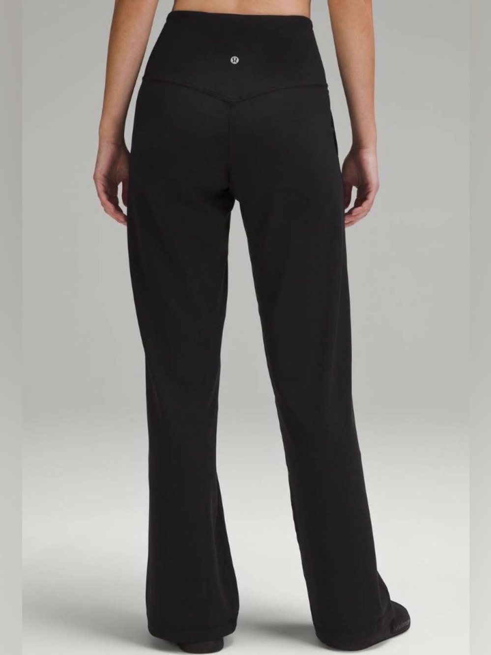 Lululemon Black Align Wide Leg 10 pockets High Waist approx 33” inseam 🔥Like New